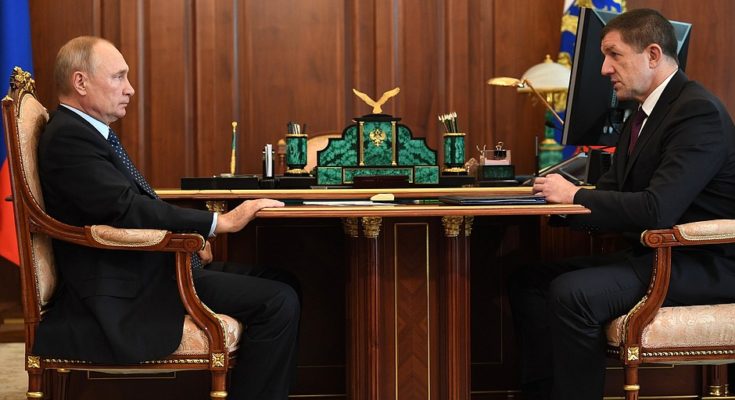 Владимир Путин обсудил с президентом ПАО «Ростелеком» Михаилом Осеевским текущую деятельность компании Владимир Путин обсудил с президентом ПАО «Ростелеком» Михаилом Осеевским текущую деятельность компании