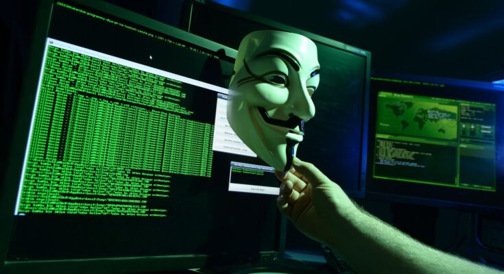 Вице-премьер Украины признал причастность Киева к кибератакам против России Вице-премьер Украины признал причастность Киева к кибератакам против России